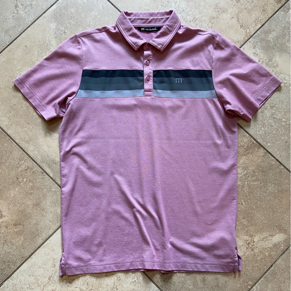 Travis Mathew shirt looks new